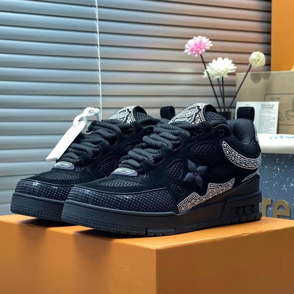 LV Skate Top